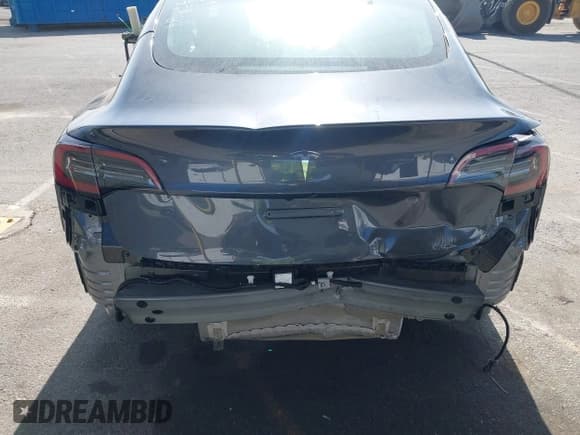 ✅ 2023 Tesla Model 3 • VIN: 5YJ3E1EA2PF668853 • Lot: 42316581. Listed on IAAI with 16,859 mi. Free auction sales archive from the USA and detailed vehicle history report at DreamBid. Image 6.