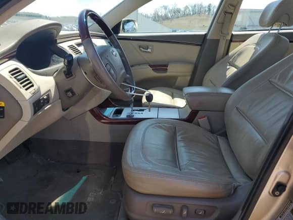 2008 Hyundai Azera Limited с VIN KMHFC46F58A288605, выставлен на аукционе Copart как лот 50295685 с пробегом 163 023 миль миль и На запчасти • Non repairable. История ставок и продаж доступна на DreamBid. Изображение 7.