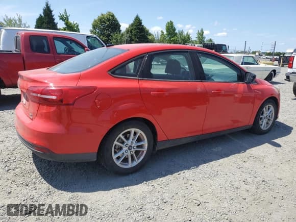 ✅ 2015 Ford Focus SE • VIN: 1FADP3FE5FL360539 • Лот: 60871075. Опубликован ранее на Copart с пробегом 142 426 миль. Бесплатный доступ к архиву аукционных продаж из США и подробный отчёт об истории автомобиля на DreamBid. Изображение 3.