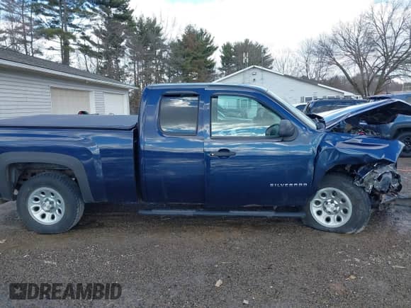 2012 Chevrolet Silverado 1500 Work Truck z VIN 1GCRCPEX0CZ139705, wystawiony jako IAAI lot #41436864 z przebiegiem 67 749 mil mil oraz . Historia ofert i sprzedaży dostępna na DreamBid. Obrazek 14.