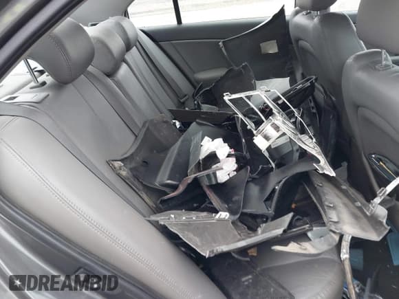 ✅ 2010 Hyundai Sonata Limited • VIN: 5NPEU4AF7AH600121 • Lot: 42292210. Listed on IAAI with Not provided. Free auction sales archive from the USA and detailed vehicle history report at DreamBid. Image 8.