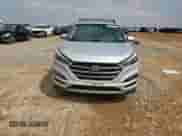 2016 Hyundai Tucson Eco z VIN KM8J33A23GU268682, wystawiony jako Copart lot #70858045 z przebiegiem 91 680 mil mil oraz Czysty tytuł • Clean title. Historia ofert i sprzedaży dostępna na DreamBid. Obrazek 5.