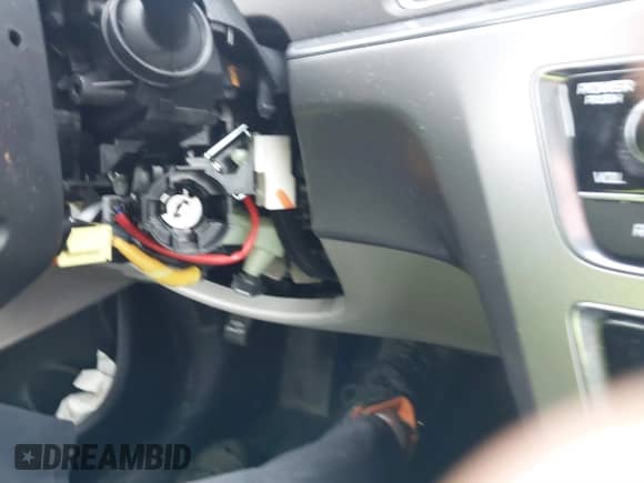 2016 Hyundai Sonata 2.4L z VIN 5NPE24AF9GH405653, wystawiony jako IAAI lot #41835115 z przebiegiem 103 840 mil mil oraz . Historia ofert i sprzedaży dostępna na DreamBid. Obrazek 6.