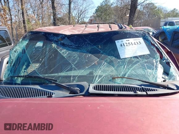 ✅ 1997 Ford Explorer XLT • VIN: 1FMDU32P1VUB98259 • Лот: 41251433. Опубликован ранее на IAAI с пробегом 156 680 миль. Бесплатный доступ к архиву аукционных продаж из США и подробный отчёт об истории автомобиля на DreamBid. Изображение 6.