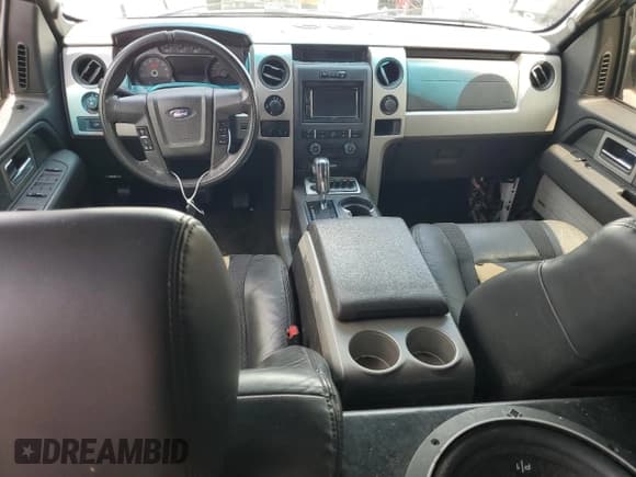 ✅ 2011 Ford F-150 SVT Raptor • VIN: 1FTFW1R65BFC64658 • Лот: 59740295. Опубликован ранее на Copart с пробегом 291 262 миль. Бесплатный доступ к архиву аукционных продаж из США и подробный отчёт об истории автомобиля на DreamBid. Изображение 8.