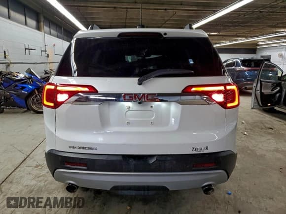 ✅ 2017 GMC Acadia SLT • VIN: 1GKKNMLS0HZ217039 • Lot: 95920375. Listed on Copart with 102,406 mi. Free auction sales archive from the USA and detailed vehicle history report at DreamBid. Image 6.
