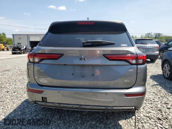 ✅ 2023 Mitsubishi Outlander SEL • VIN: JA4J4VA87PZ043583 • Lot: 66622325. Listed on Copart with 95,672 mi. Free auction sales archive from the USA and detailed vehicle history report at DreamBid. Image 6.
