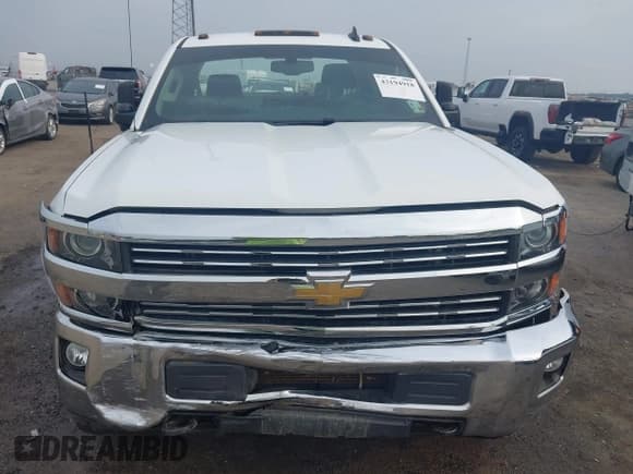 ✅ 2019 Chevrolet Silverado 2500HD LT • VIN: 2GC2KSEG1K1235759 • Lot: 43194918. Listed on IAAI with 139,856 mi. Free auction sales archive from the USA and detailed vehicle history report at DreamBid. Image 6.
