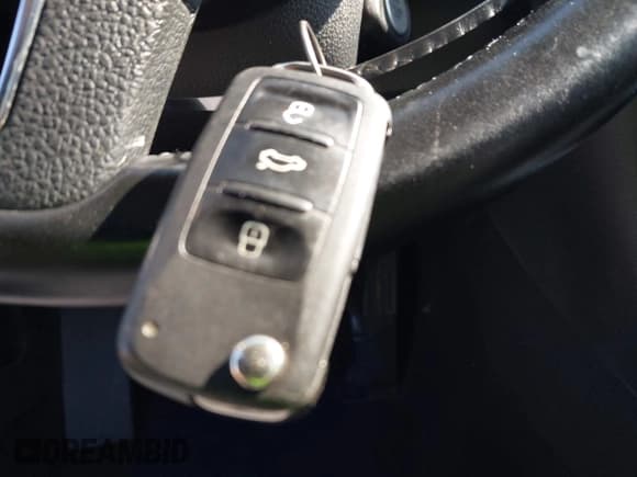 ✅ 2014 Volkswagen Jetta TDI w/Sunroof • VIN: 3VWPL7AJ0EM619673 • Lot: 42651159. Listed on IAAI with Not provided. Free auction sales archive from the USA and detailed vehicle history report at DreamBid. Image 11.