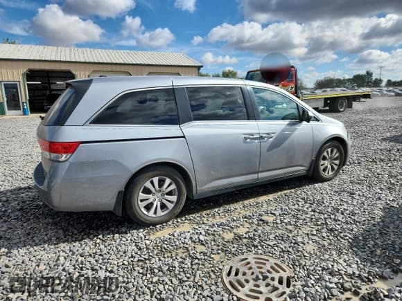 ✅ 2016 Honda Odyssey EX-L • VIN: 5FNRL5H68GB026068 • Lot: 90611715. Listed on Copart with 229,175 mi. Free auction sales archive from the USA and detailed vehicle history report at DreamBid. Image 3.