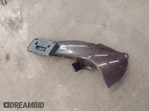 ✅ 2011 Mercury Milan • VIN: 3MEHM0HA3BR602364 • Lot: 42471282. Wystawiony na IAAI z przebiegiem 129 344 mil. Bezpłatny archiwum sprzedaży aukcyjnych z USA i szczegółowy raport historii pojazdu na DreamBid. Zdjęcie 12.