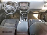 ✅ 2018 Nissan Pathfinder S • VIN: 5N1DR2MN6JC640069 • Lot: 92322075. Listed on Copart with 160,795 mi. Free auction sales archive from the USA and detailed vehicle history report at DreamBid. Image 8.