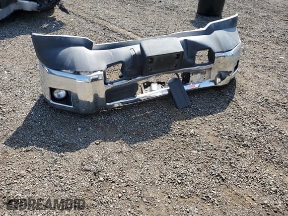 ✅ 2017 Chevrolet Silverado 2500HD LT • VIN: 1GC1KVEG4HF110138 • Lot: 71851005. Listed on Copart with 109,875 mi. Free auction sales archive from the USA and detailed vehicle history report at DreamBid. Image 12.