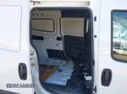 ✅ 2022 Ram ProMaster City Cargo Tradesman • VIN: ZFBHRFAB8N6Y72512 • Lot: 41253690. Wystawiony na IAAI z przebiegiem 19 120 mil. Bezpłatny archiwum sprzedaży aukcyjnych z USA i szczegółowy raport historii pojazdu na DreamBid. Zdjęcie 8.