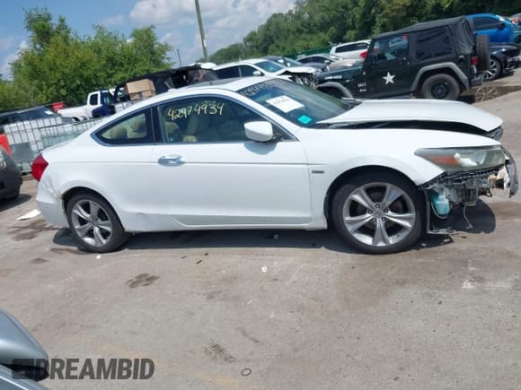 ✅ 2011 Honda Accord EX-L • VIN: 1HGCS2B83BA000837 • Лот: 42974934. Опубликован ранее на IAAI с пробегом 137 437 миль. Бесплатный доступ к архиву аукционных продаж из США и подробный отчёт об истории автомобиля на DreamBid. Изображение 14.