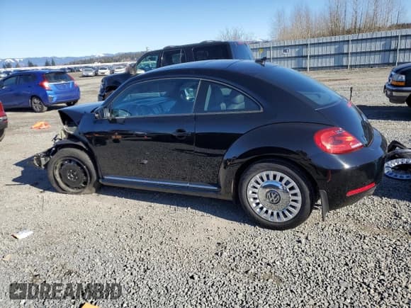 ✅ 2013 Volkswagen Beetle Fender Edition • VIN: 3VWJP7AT1DM671744 • Lot: 44997985. Listed on Copart with Not provided. Free auction sales archive from the USA and detailed vehicle history report at DreamBid. Image 2.
