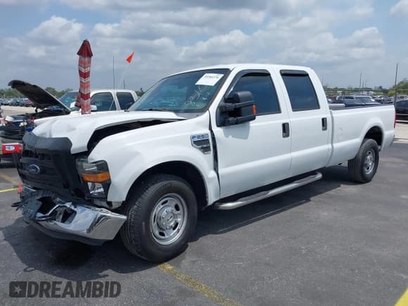 ✅ 2010 Ford F-250 XL • VIN: 1FTSW2A54AEB28310 • Lot: 39184370. Wystawiony na IAAI z przebiegiem 96 828 mil. Bezpłatny archiwum sprzedaży aukcyjnych z USA i szczegółowy raport historii pojazdu na DreamBid. Zdjęcie 2.