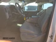 ✅ 2015 Chevrolet Silverado 2500HD Work Truck • VIN: 1GB2CUEG4FZ530428 • Lot: 51763695. Wystawiony na Copart z przebiegiem 159 359 mil. Bezpłatny archiwum sprzedaży aukcyjnych z USA i szczegółowy raport historii pojazdu na DreamBid. Zdjęcie 7.