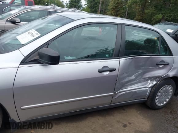 ✅ 2006 Honda Accord VP • VIN: 1HGCM56166A118766 • Lot: 43233183. Listed on IAAI with 151,684 mi. Free auction sales archive from the USA and detailed vehicle history report at DreamBid. Image 14.