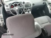 ✅ 2005 Toyota Matrix XR • VIN: 2T1KR32EX5C475323 • Лот: 92731355. Опубликован ранее на Copart с пробегом 214 213 миль. Бесплатный доступ к архиву аукционных продаж из США и подробный отчёт об истории автомобиля на DreamBid. Изображение 8.