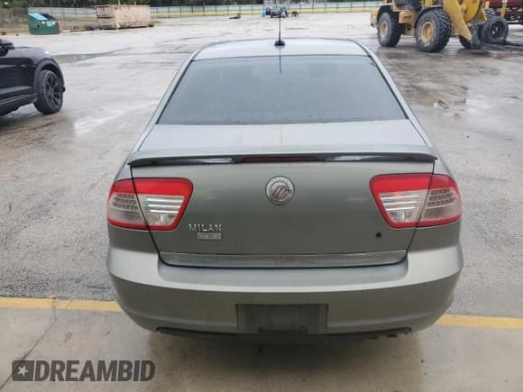 ✅ 2008 Mercury Milan Premier • VIN: 3MEHM08ZX8R601064 • Lot: 88771295. Wystawiony na Copart z przebiegiem 247 671 mil. Bezpłatny archiwum sprzedaży aukcyjnych z USA i szczegółowy raport historii pojazdu na DreamBid. Zdjęcie 6.