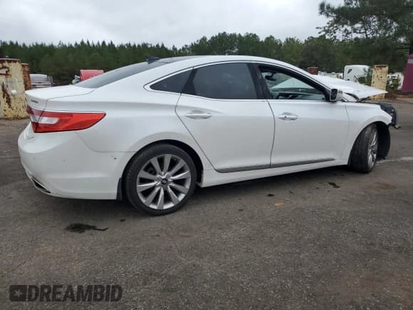 ✅ 2014 Hyundai Azera Limited • VIN: KMHFH4JG7EA419000 • Лот: 84742865. Опубликован ранее на Copart с пробегом Не указан. Бесплатный доступ к архиву аукционных продаж из США и подробный отчёт об истории автомобиля на DreamBid. Изображение 3.