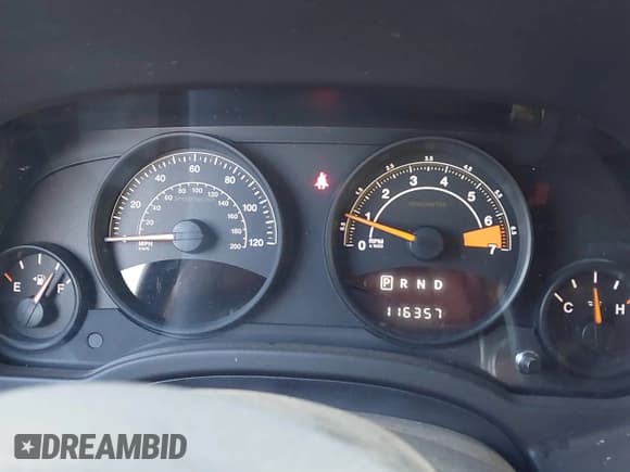 ✅ 2017 Jeep Patriot Sport • VIN: 1C4NJPBB7HD157734 • Lot: 43364736. Wystawiony na IAAI z przebiegiem 116 357 mil. Bezpłatny archiwum sprzedaży aukcyjnych z USA i szczegółowy raport historii pojazdu na DreamBid. Zdjęcie 15.