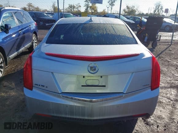 ✅ 2013 Cadillac ATS Luxury • VIN: 1G6AH5R31D0140462 • Lot: 43579772. Wystawiony na IAAI z przebiegiem 178 901 mil. Bezpłatny archiwum sprzedaży aukcyjnych z USA i szczegółowy raport historii pojazdu na DreamBid. Zdjęcie 16.