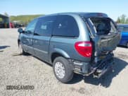 ✅ 2005 Chrysler Town & Country • VIN: 1C4GP45R75B437644 • Lot: 42099609. Wystawiony na IAAI z przebiegiem 261 934 mil. Bezpłatny archiwum sprzedaży aukcyjnych z USA i szczegółowy raport historii pojazdu na DreamBid. Zdjęcie 3.