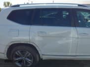 ✅ 2018 Volkswagen Atlas SE • VIN: 1V2PR2CA1JC595668 • Lot: 43434478. Listed on IAAI with 125,744 mi. Free auction sales archive from the USA and detailed vehicle history report at DreamBid. Image 17.