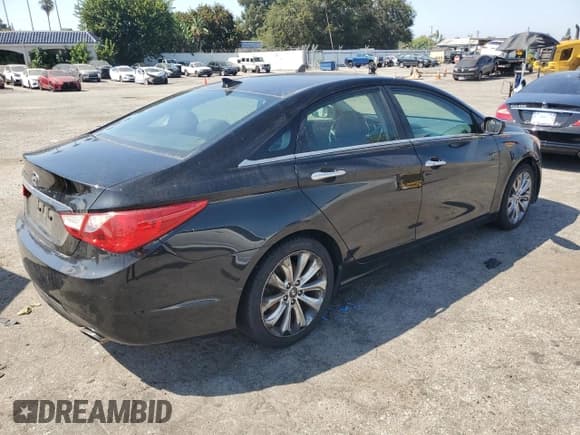 ✅ 2012 Hyundai Sonata SE • VIN: 5NPEC4AC6CH366971 • Lot: 69694524. Listed on Copart with 114,203 mi. Free auction sales archive from the USA and detailed vehicle history report at DreamBid. Image 3.