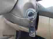 2013 Hyundai Accent GLS z VIN KMHCT4AE1DU413111, wystawiony jako IAAI lot #43342868 z przebiegiem 96 731 mil mil oraz . Historia ofert i sprzedaży dostępna na DreamBid. Obrazek 11.