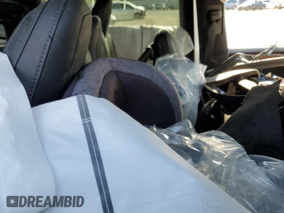 ✅ 2020 Tesla Model X Long Range • VIN: 5YJXCAE26LF239810 • Lot: 60548712. Listed on Copart with Not provided. Free auction sales archive from the USA and detailed vehicle history report at DreamBid. Image 6.