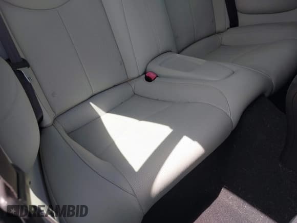 ✅ 2013 Infiniti G37 • VIN: JN1CV6FE4DM230405 • Lot: 42779773. Wystawiony na IAAI z przebiegiem 80 444 mil. Bezpłatny archiwum sprzedaży aukcyjnych z USA i szczegółowy raport historii pojazdu na DreamBid. Zdjęcie 8.