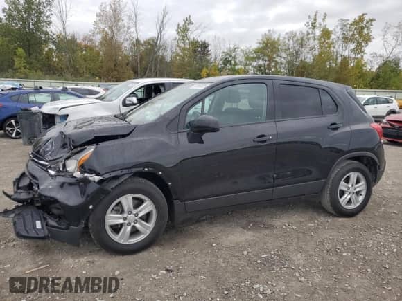 2019 Chevrolet Trax LS with VIN 3GNCJKSB8KL367620, listed as a Copart auction lot 83958335 with 82,608 mi miles and Salvage title. Bid and sale history available at DreamBid. Image 1.