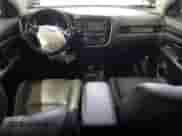 2016 Mitsubishi Outlander SE с VIN JA4AZ3A33GZ002751, выставлен на аукционе Copart как лот 85544855 с пробегом 109 304 миль миль и Списание • Salvage title. История ставок и продаж доступна на DreamBid. Изображение 8.