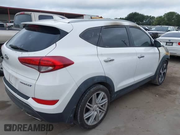 2016 Hyundai Tucson Eco with VIN KM8J33A26GU077709, listed as a IAAI auction lot 42732978 with Not provided miles and . Bid and sale history available at DreamBid. Image 15.
