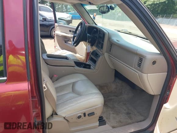 ✅ 2003 Chevrolet Suburban LT • VIN: 1GNFK16Z23J258722 • Лот: 42584679. Опубликован ранее на IAAI с пробегом 170 497 миль. Бесплатный доступ к архиву аукционных продаж из США и подробный отчёт об истории автомобиля на DreamBid. Изображение 5.