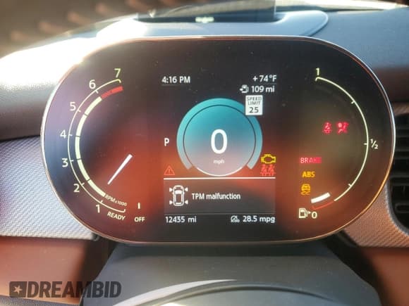 ✅ 2024 MINI Convertible Cooper S • VIN: WMW43DL06R3S05892 • Лот: 83472064. Опубликован ранее на Copart с пробегом 12 435 миль. Бесплатный доступ к архиву аукционных продаж из США и подробный отчёт об истории автомобиля на DreamBid. Изображение 9.