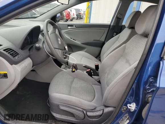 ✅ 2017 Hyundai Accent SE • VIN: KMHCT4AE8HU269935 • Лот: 50182314. Опубликован ранее на Copart с пробегом 76 004 миль. Бесплатный доступ к архиву аукционных продаж из США и подробный отчёт об истории автомобиля на DreamBid. Изображение 7.