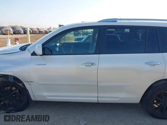 ✅ 2009 Toyota Highlander Limited • VIN: JTEES42AX92148375 • Лот: 43199062. Опубликован ранее на IAAI с пробегом 255 529 миль. Бесплатный доступ к архиву аукционных продаж из США и подробный отчёт об истории автомобиля на DreamBid. Изображение 13.