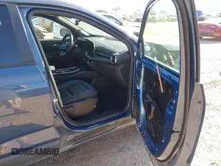 ✅ 2025 Chevrolet Equinox AWD LT • VIN: 3GNAXPEG7SL210686 • Lot: 43397525. Wystawiony na IAAI z przebiegiem 31 148 mil. Bezpłatny archiwum sprzedaży aukcyjnych z USA i szczegółowy raport historii pojazdu na DreamBid. Zdjęcie 5.