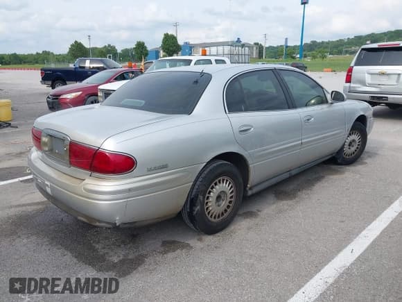 ✅ 2001 Buick LeSabre Limited • VIN: 1G4HR54K71U154972 • Лот: 42284313. Опубликован ранее на IAAI с пробегом 106 793 миль. Бесплатный доступ к архиву аукционных продаж из США и подробный отчёт об истории автомобиля на DreamBid. Изображение 4.