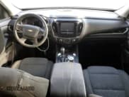 ✅ 2018 Chevrolet Traverse LS • VIN: 1GNERFKW2JJ207749 • Lot: 69281454. Wystawiony na Copart z przebiegiem 103 457 mil. Bezpłatny archiwum sprzedaży aukcyjnych z USA i szczegółowy raport historii pojazdu na DreamBid. Zdjęcie 8.