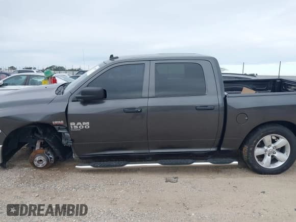 ✅ 2021 Ram 1500 Tradesman • VIN: 3C6RR6KT5MG711967 • Лот: 40433580. Опубликован ранее на IAAI с пробегом 46 497 миль. Бесплатный доступ к архиву аукционных продаж из США и подробный отчёт об истории автомобиля на DreamBid. Изображение 14.