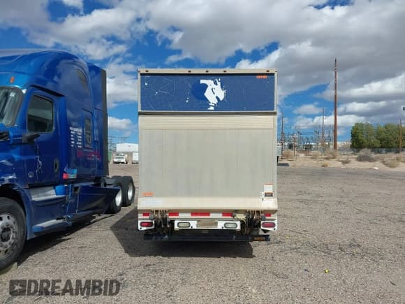 ✅ 2016 Ford Transit • VIN: 1FDBF9ZMXGKA85375 • Lot: 41524662. Wystawiony na IAAI z przebiegiem 183 792 mil. Bezpłatny archiwum sprzedaży aukcyjnych z USA i szczegółowy raport historii pojazdu na DreamBid. Zdjęcie 16.