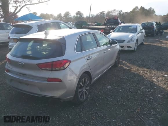 ✅ 2018 Hyundai Elantra • VIN: KMHH35LE5JU078875 • Lot: 43727813. Listed on IAAI with 219,081 mi. Free auction sales archive from the USA and detailed vehicle history report at DreamBid. Image 4.