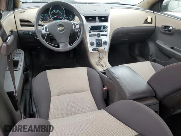 ✅ 2011 Chevrolet Malibu 1LS • VIN: 1G1ZB5E14BF164909 • Lot: 84567644. Listed on Copart with 110,756 mi. Free auction sales archive from the USA and detailed vehicle history report at DreamBid. Image 8.