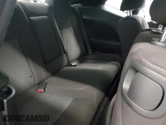 ✅ 2022 Dodge Challenger SXT • VIN: 2C3CDZGG0NH23099X • Lot: 84940714. Wystawiony na Copart z przebiegiem 56 676 mil. Bezpłatny archiwum sprzedaży aukcyjnych z USA i szczegółowy raport historii pojazdu na DreamBid. Zdjęcie 10.