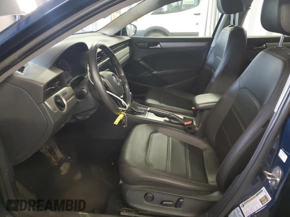 ✅ 2021 Volkswagen Passat SE • VIN: 1VWSA7A31MC015745 • Lot: 87268355. Listed on Copart with 93,731 mi. Free auction sales archive from the USA and detailed vehicle history report at DreamBid. Image 7.